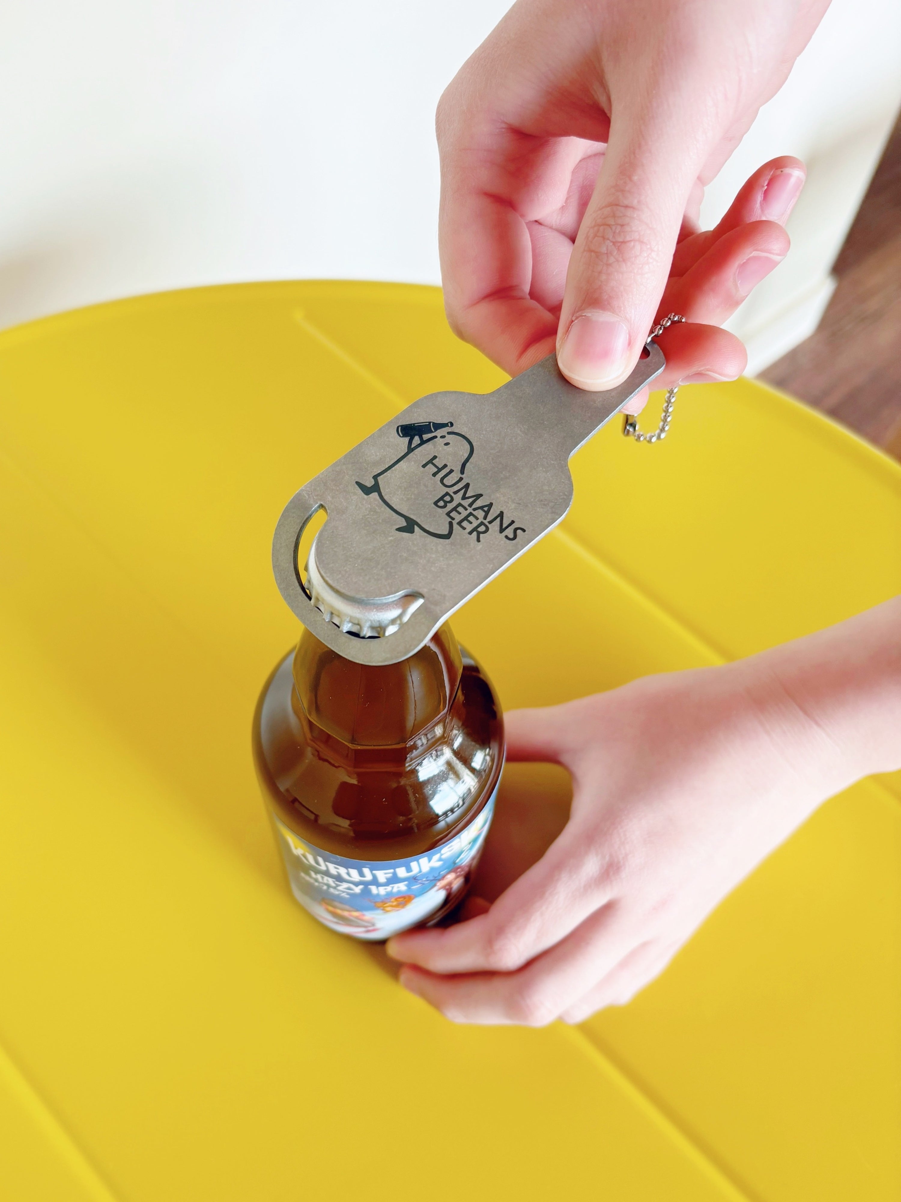 栓抜きキーホルダー